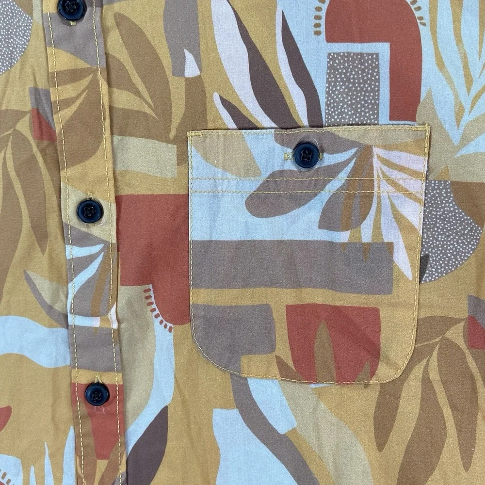 Howler Bros Shirt Mens Large Button Down Short Sleeve Geometric Abstract AOP